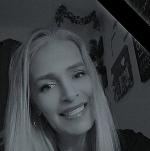 Meet your Posher, Newell nicole